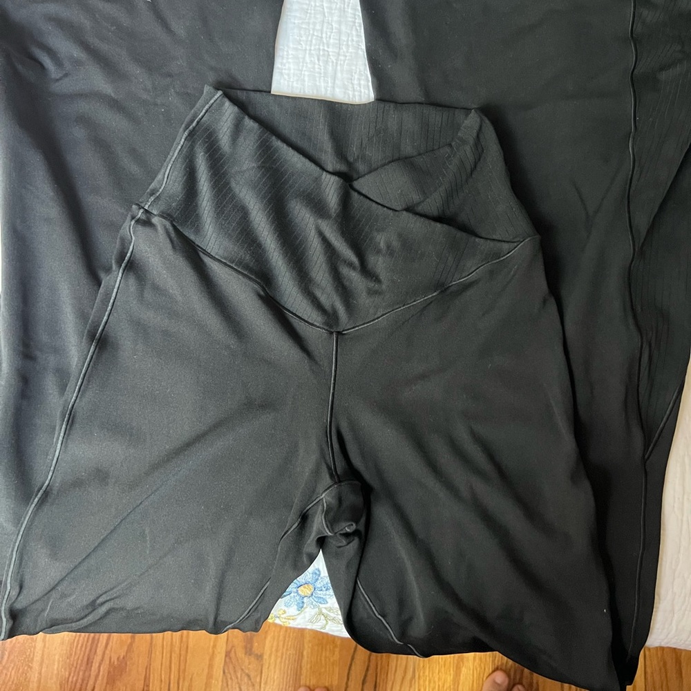 AERIE super flare crossover leggings